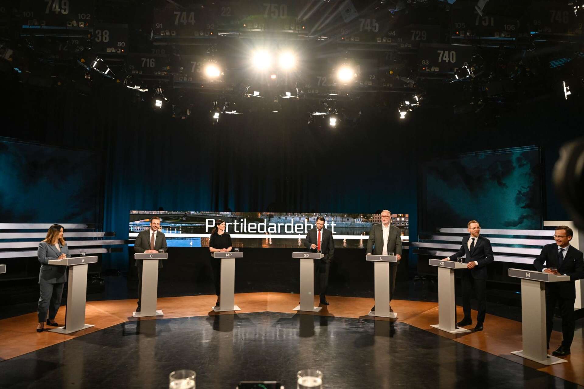 Direktsänd partiledardebatt i SVT:s ”Agenda” i maj. I veckan kom resultatet av en ny opinionsundersökning i väljarkåren.