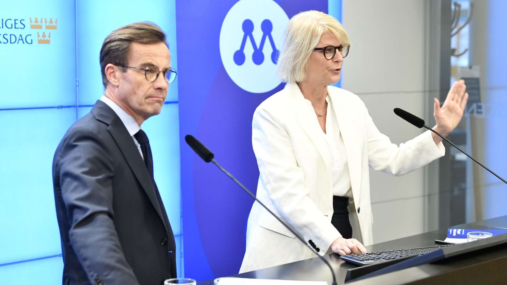 Ulf Kristersson och Elisabeth Svantesson presenterar Moderaternas budgetmotion.