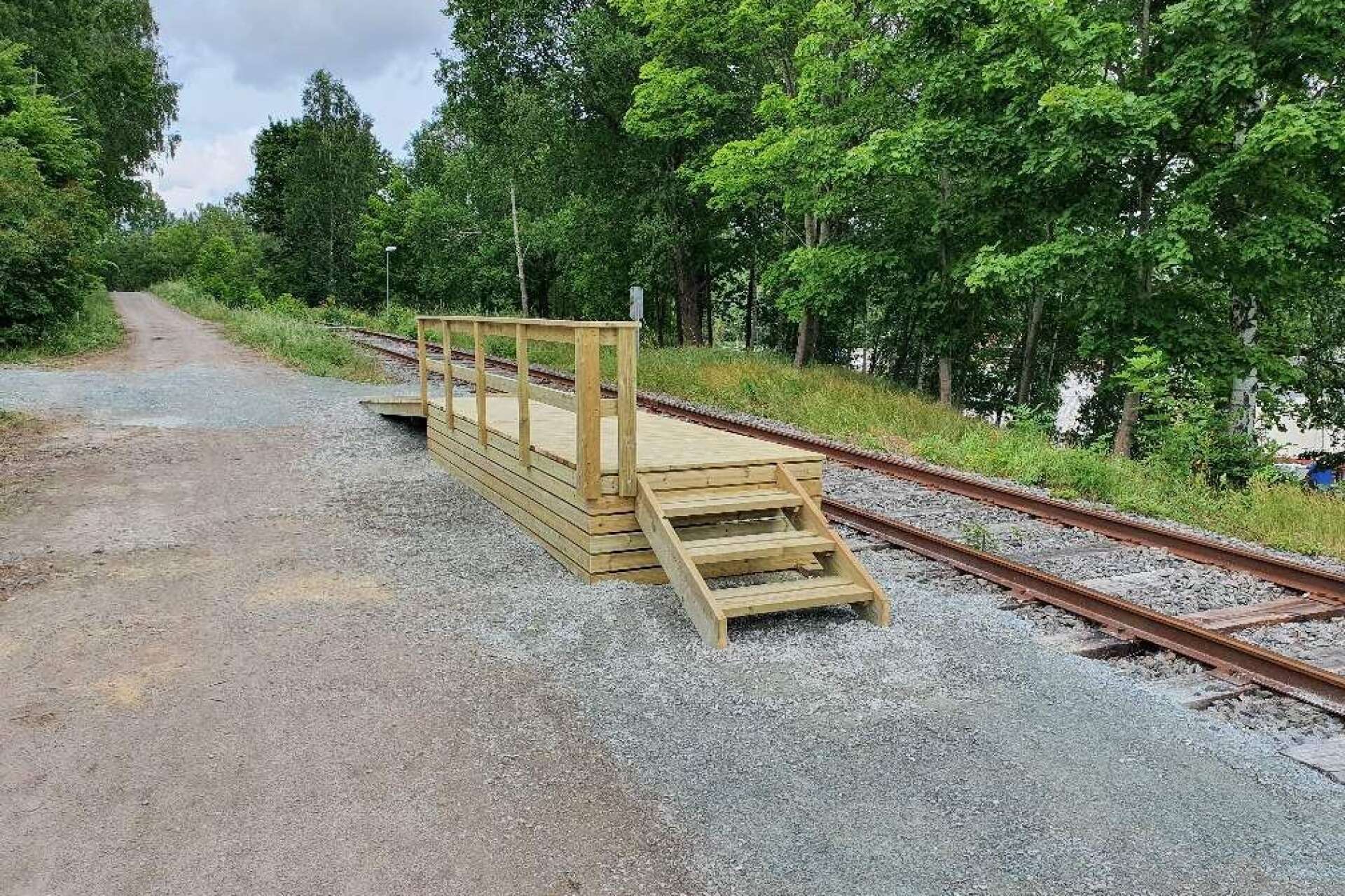DVVJ har byggt en ny tågperrong i Billingsfors.
