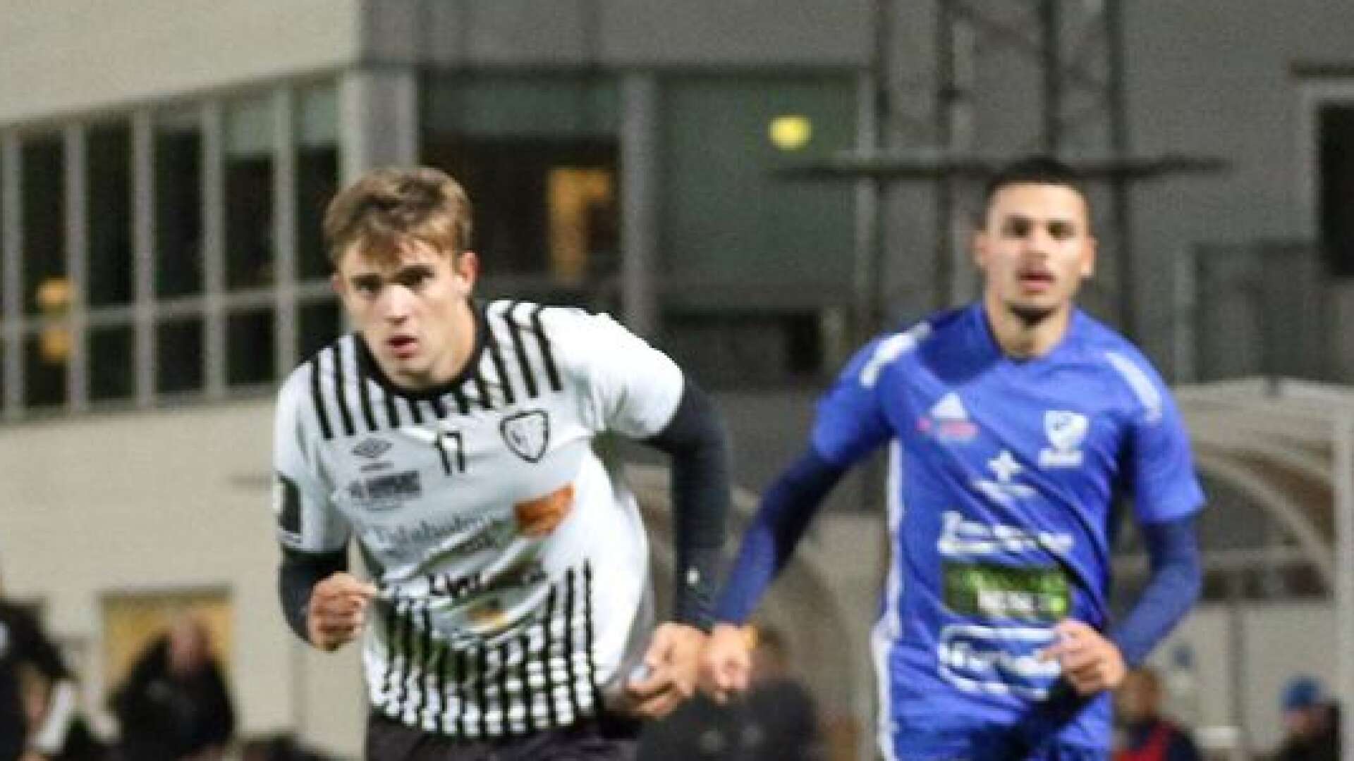 Försvarsspelaren Nils Lennartsson lämnar Tidaholms GIF för att ansluta till IFK Hjo.