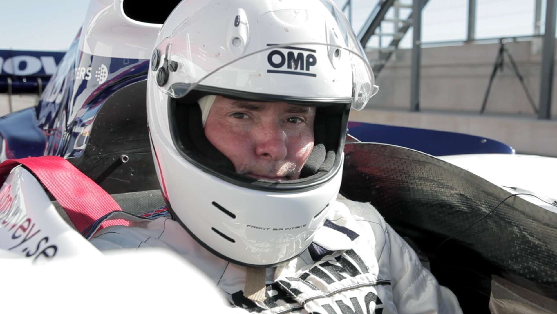 Bernard Löhr kombinerar gärna arbetet med att spela in Formel 1-bilarna med att själv köra dem.
