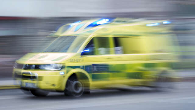 Räddningstjänst och ambulans larmades till olycksplatsen./GENREBILD
