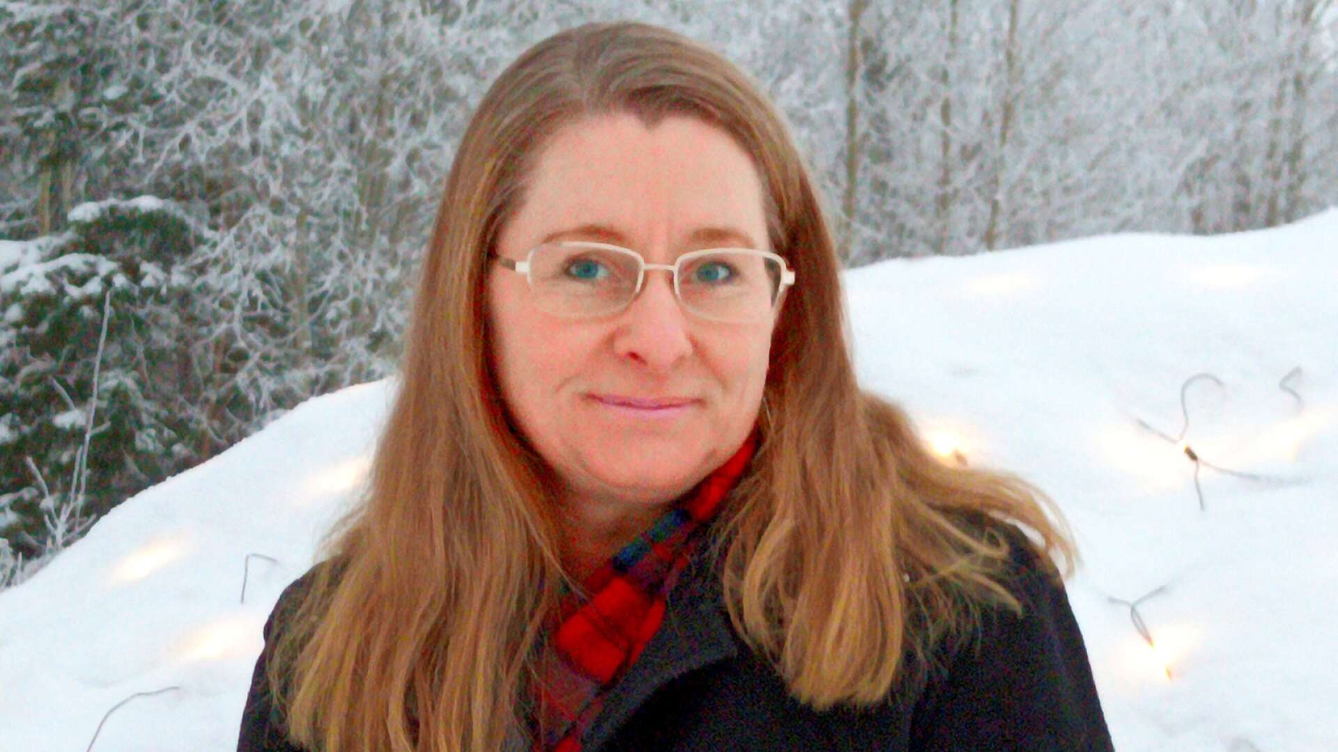 Författare Annette Brandelid med rötterna i Hjo har kommer ut med sin sjunde bok.