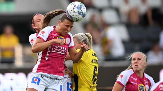Förra LFK-spelaren Emilia Hjertberg råkade ut för en skräckskada med sitt allsvenska Uppsala.