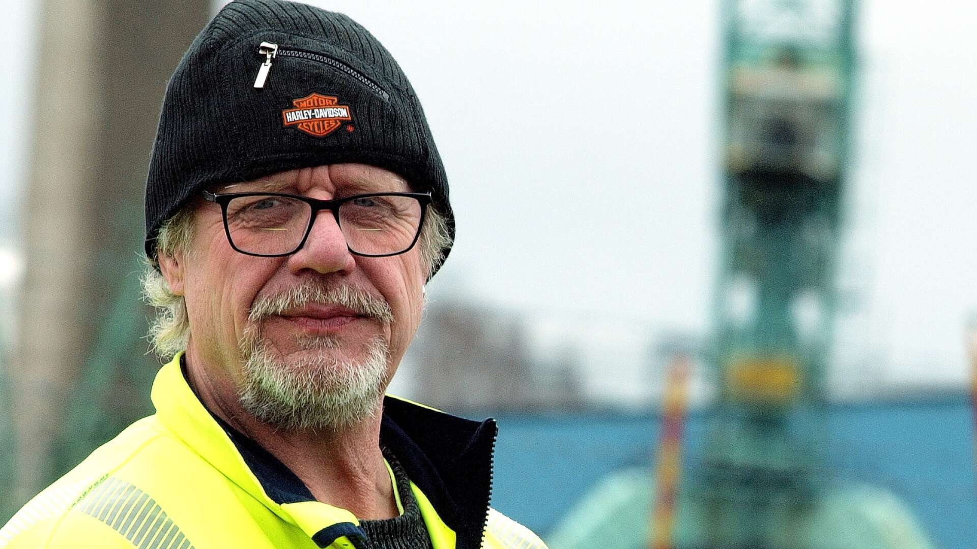 Pär Brattström arbetar i hamnen sedan 28 år.