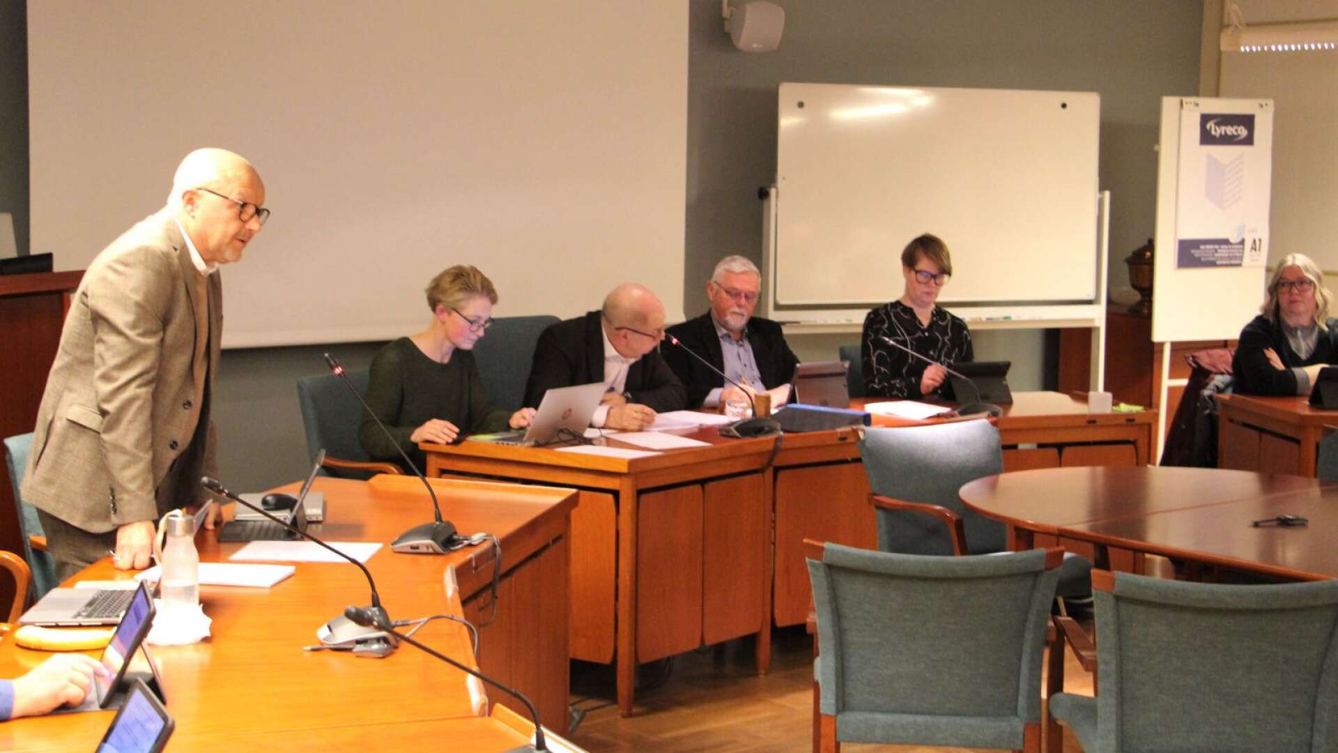 Kommunstyrelsens ordförande Torbjörn Colling (M) argumenterade framgångsrikt för tidplanen.