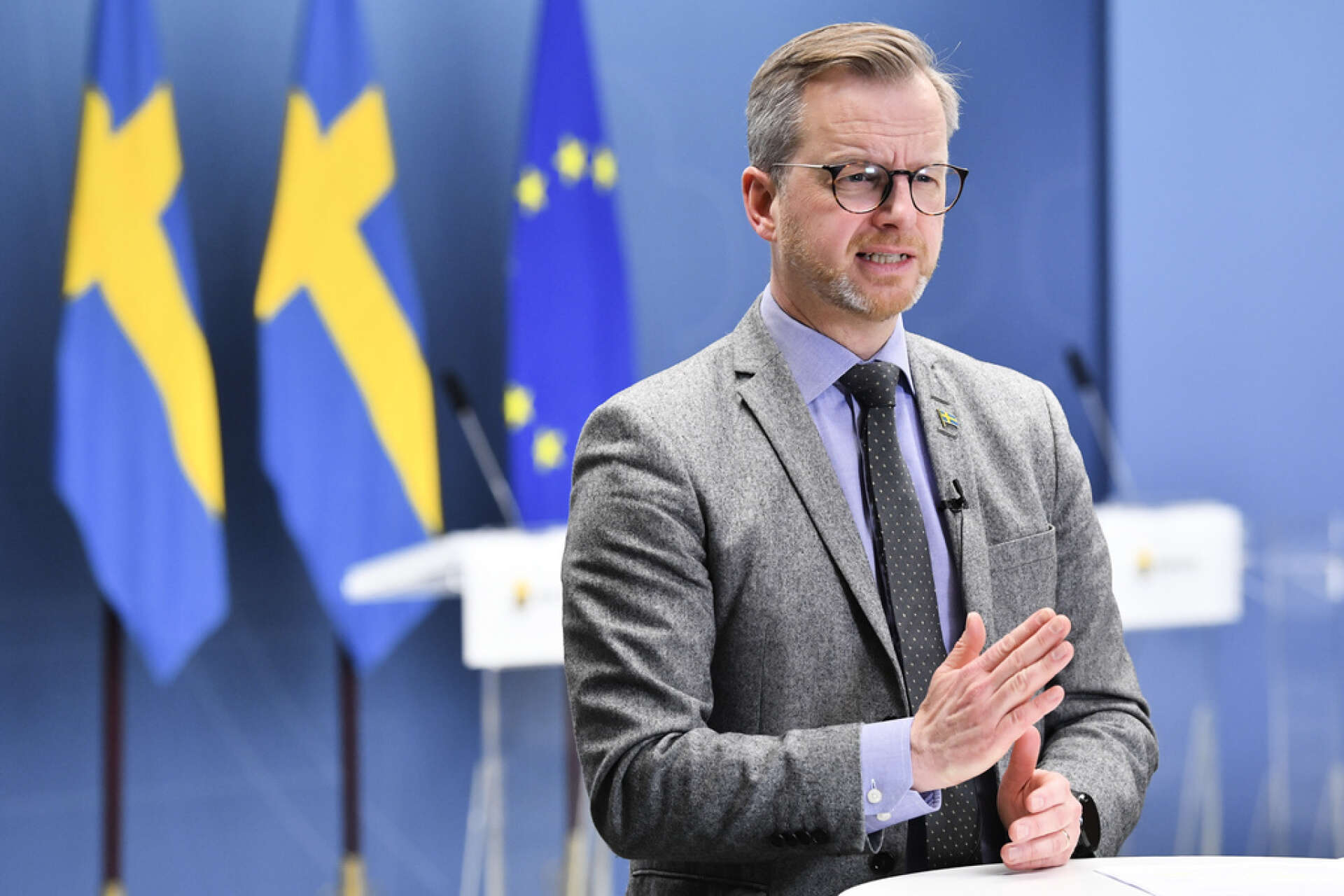 Inrikesminister Mikael Damberg (S) håller pressträff. Arkivbild