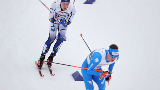 Calle Halfvarsson bröt skiathlonloppet i skid-VM.