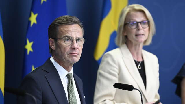 Statsminister Ulf Kristersson (M) och finansminister Elisabeth Svantesson (M). Arkivbild.