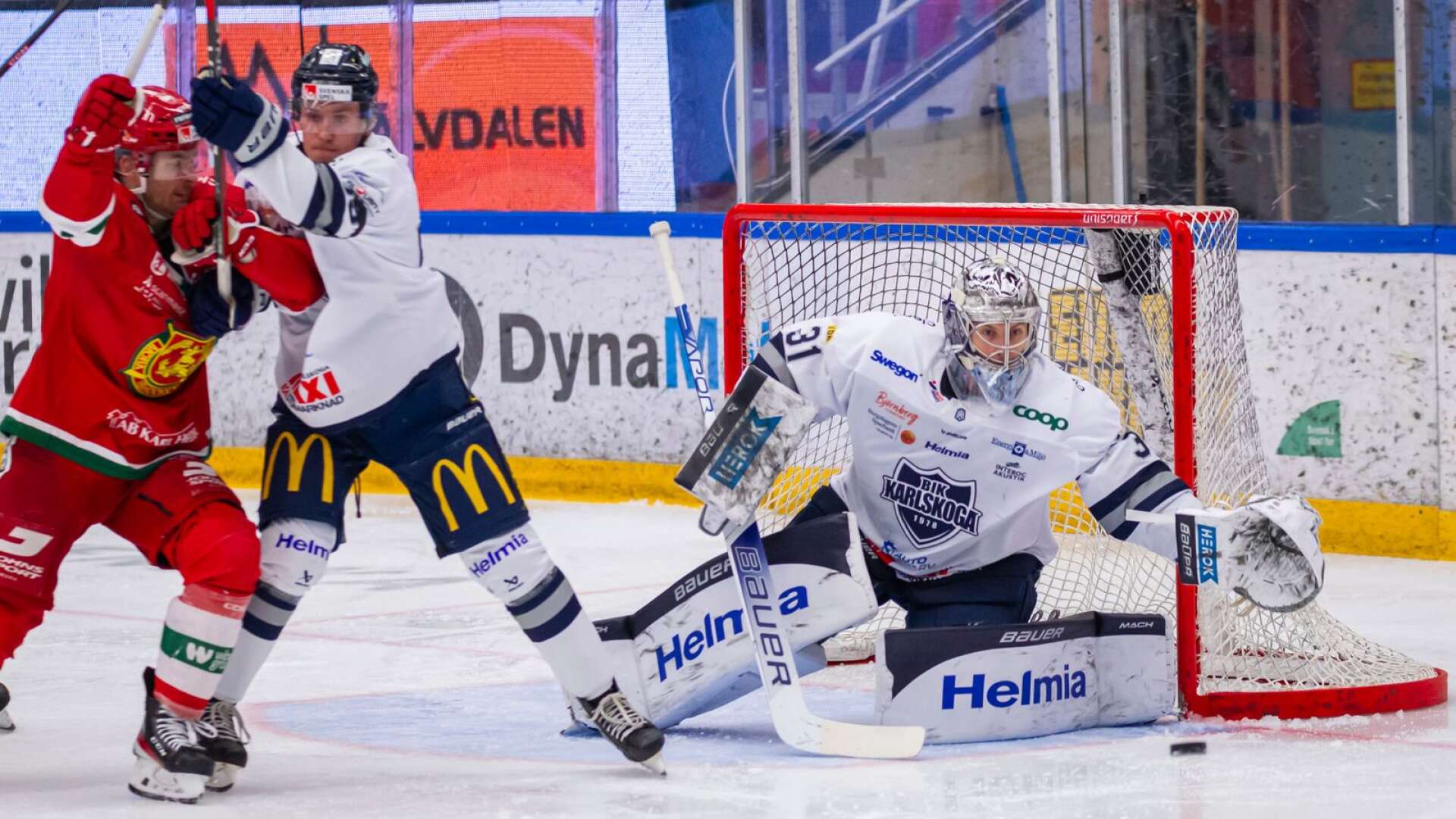 Efter fyra raka segrar i hockeyallsvenskan fick Marcus Hellgren Smed och hans lagkompisar se sig besegrade av Mora på lördagskvällen.