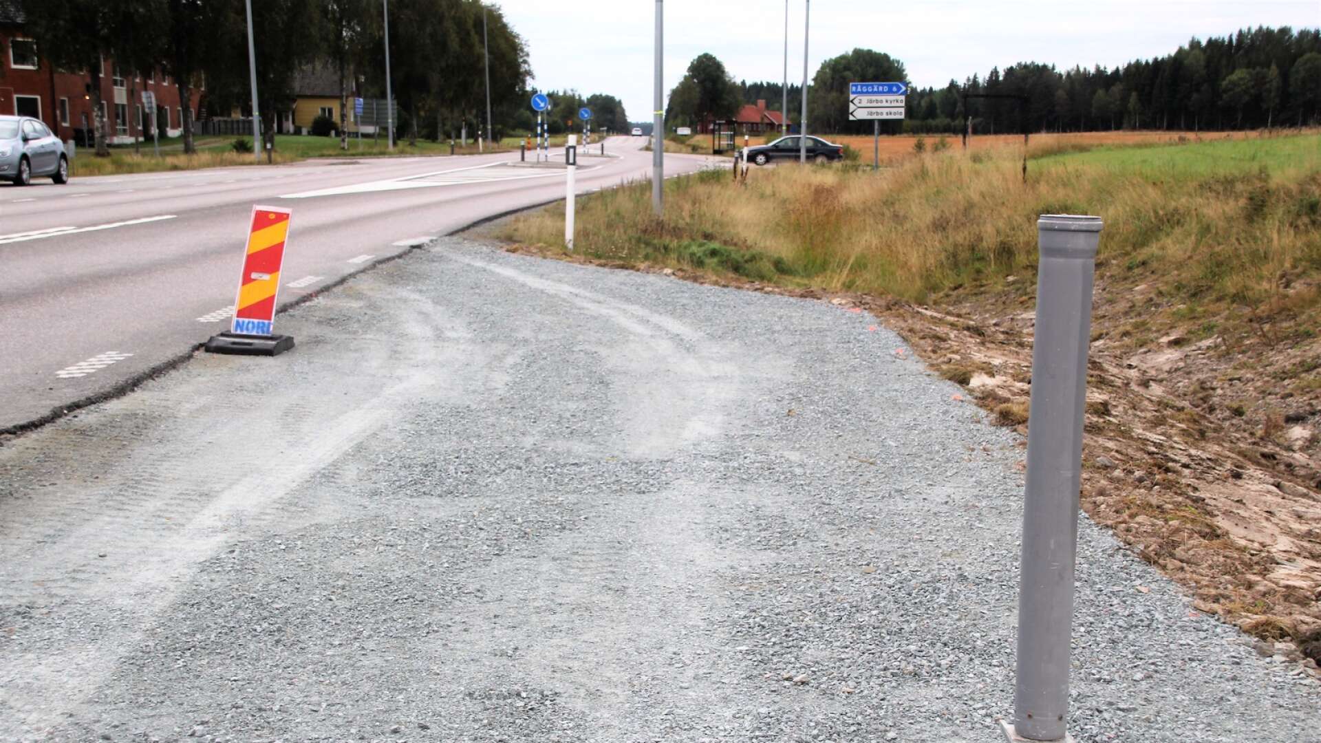 &quot;I Dalsland finns det 996 kilometer statlig väg. Enligt en rapport från Transportföretagen är totalt är 273 kilometer av dessa i dåligt, eller mycket dåligt, skick”, skriver insändarskribenterna.