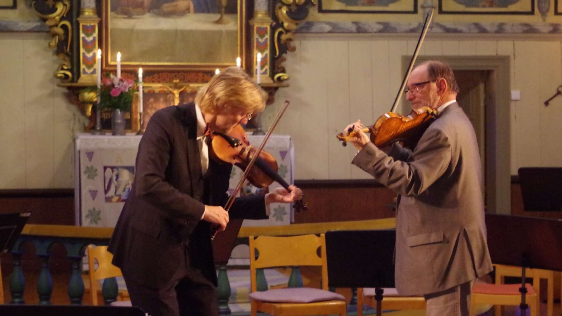 Dan Olsson (till vänster) samt Gert Olsson spelade “Säterpolkett” och “Johannes på fjället”.