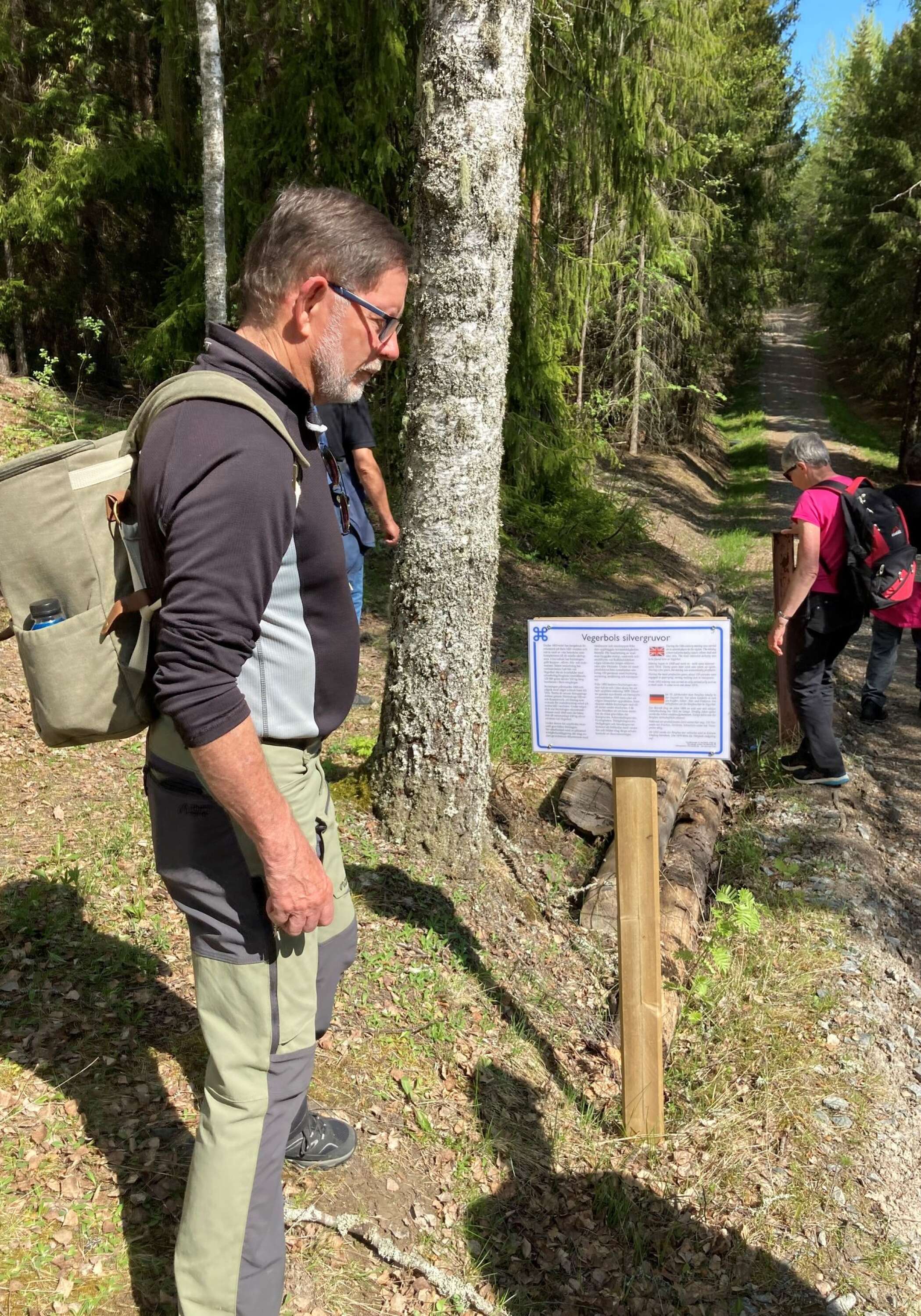 Informativa tavlor finns uppsatta längs den cirka sju km långa Silverleden i Värmskog.
