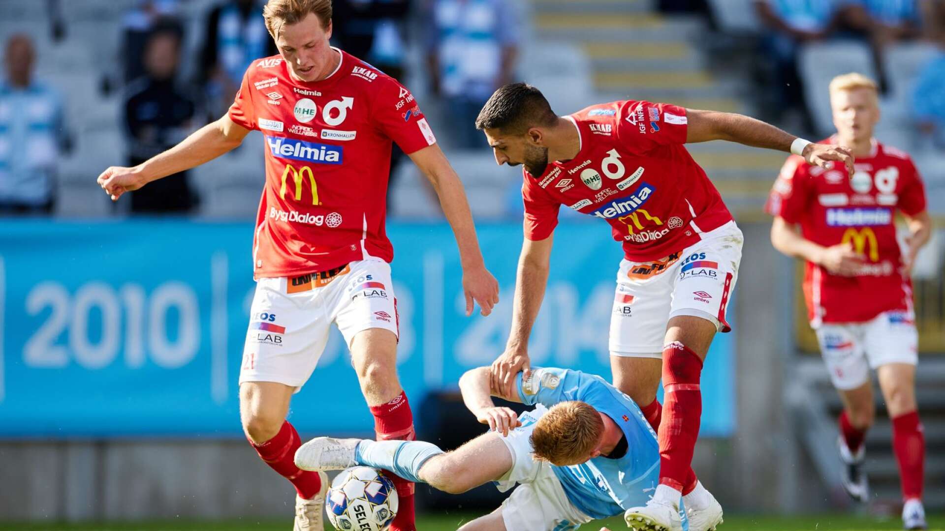 Degerfors IF:s Adam Carlén och Sean Sabetkar stod för stabila insatser borta mot Anders Christiansens Malmö FF. 