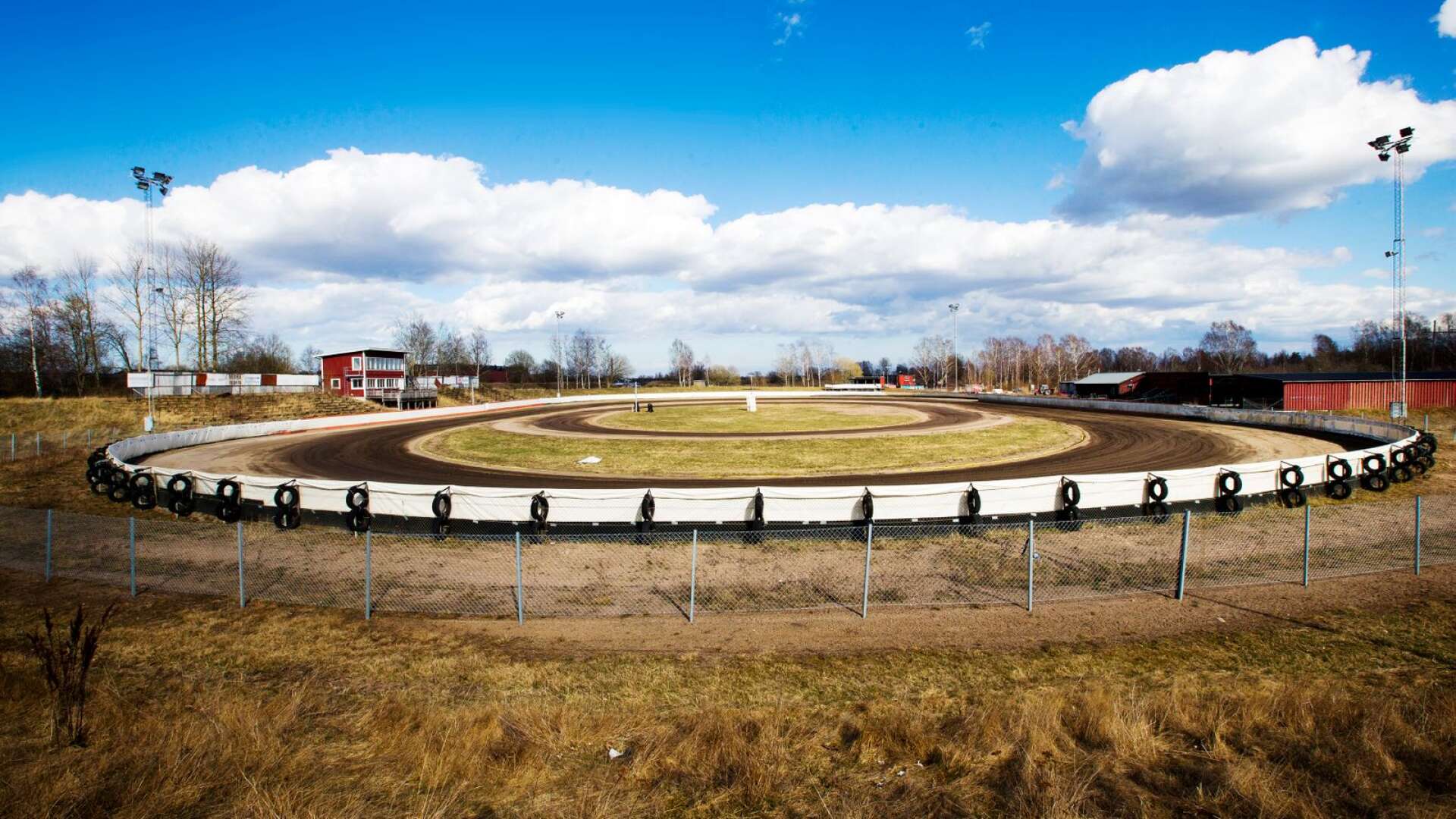 Till våren ska det köras tävlingsspeedway igen på Kalvholmen i Karlstad.