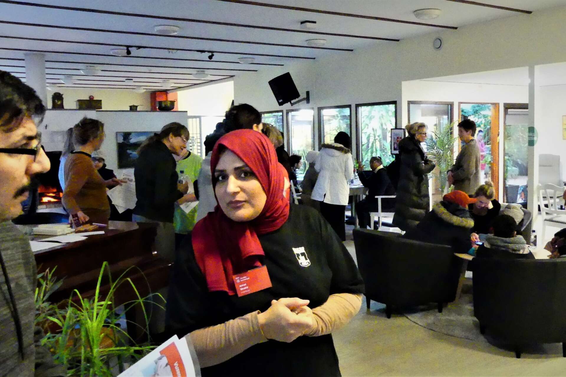 Amal Shakir informerade besökare som är intresserade av att jobba på Åmålsgården.