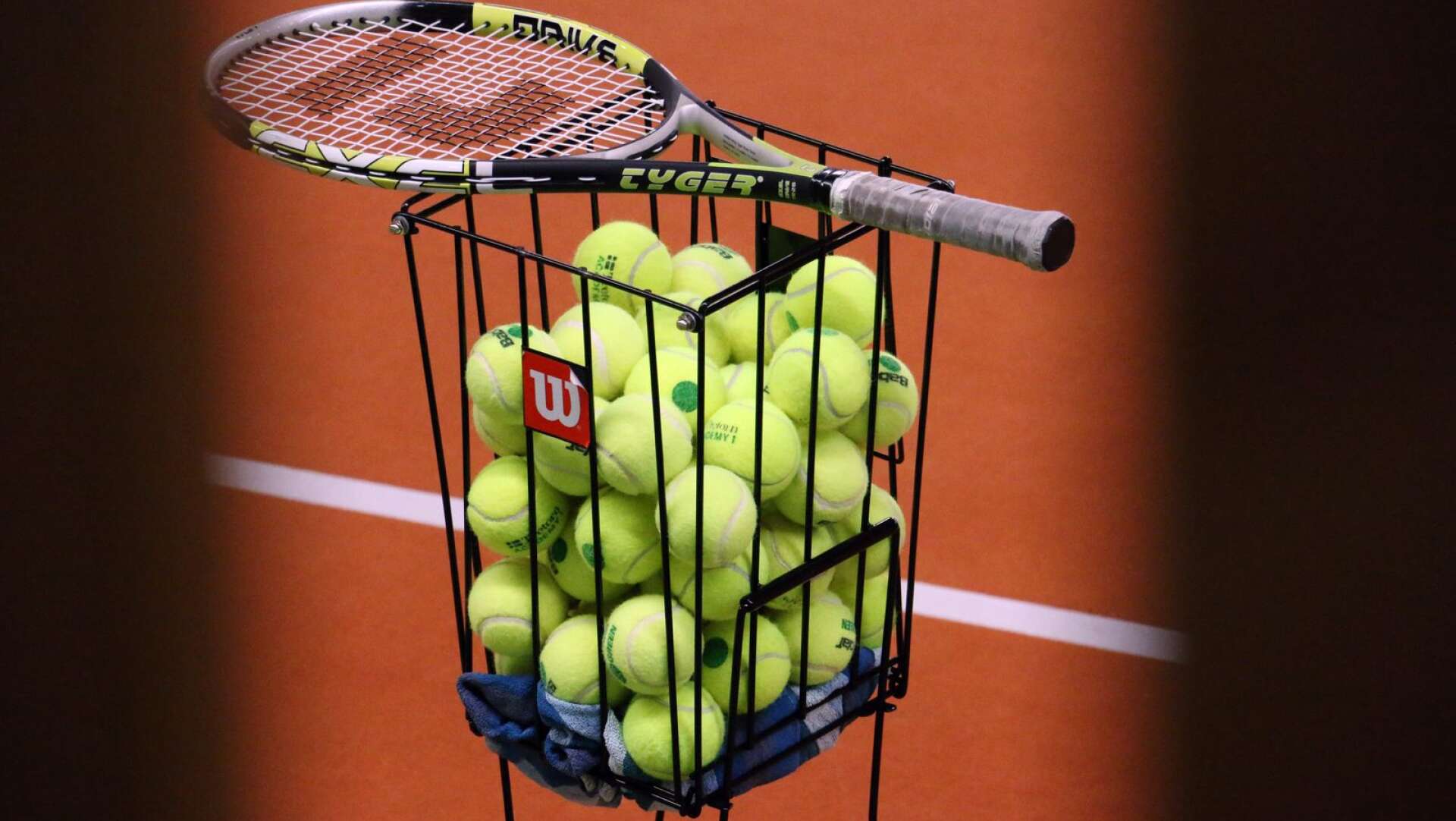 Tennisklubben hoppas bidra till att motverka segregation, genom en satsning på ung tennis.