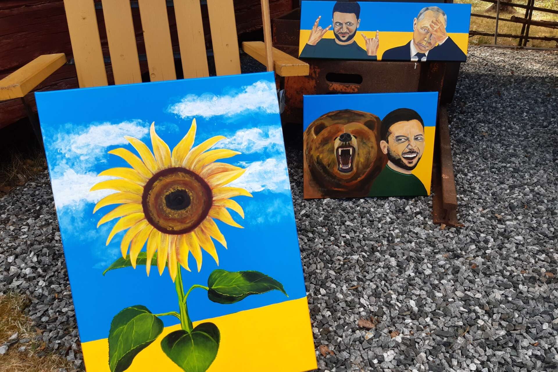 Christine van Groeningen målar tavlor med Ukrainamotiv och pengarna hon får in skänker hon till krigets offer.