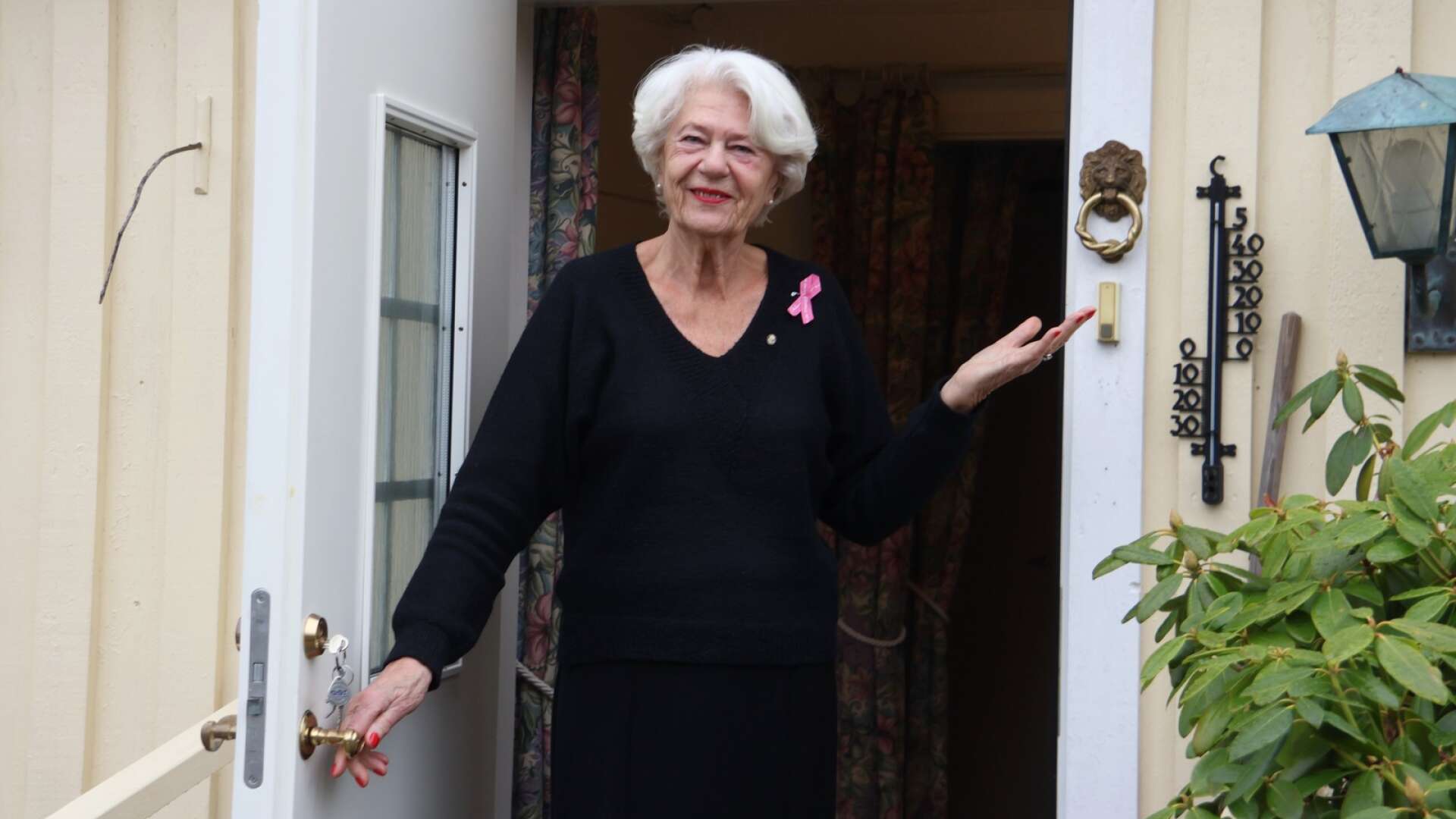 Lena Örtemark bjöd in till öppet hus på sitt 80-årskalas.