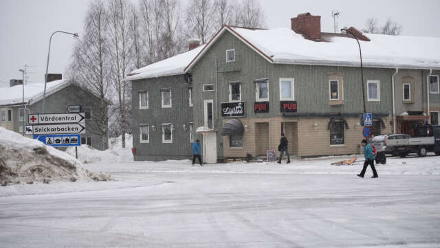 Många i Norrbotten håller två meters avstånd till andra – även i Pajala 2016, när den här bilden är tagen.