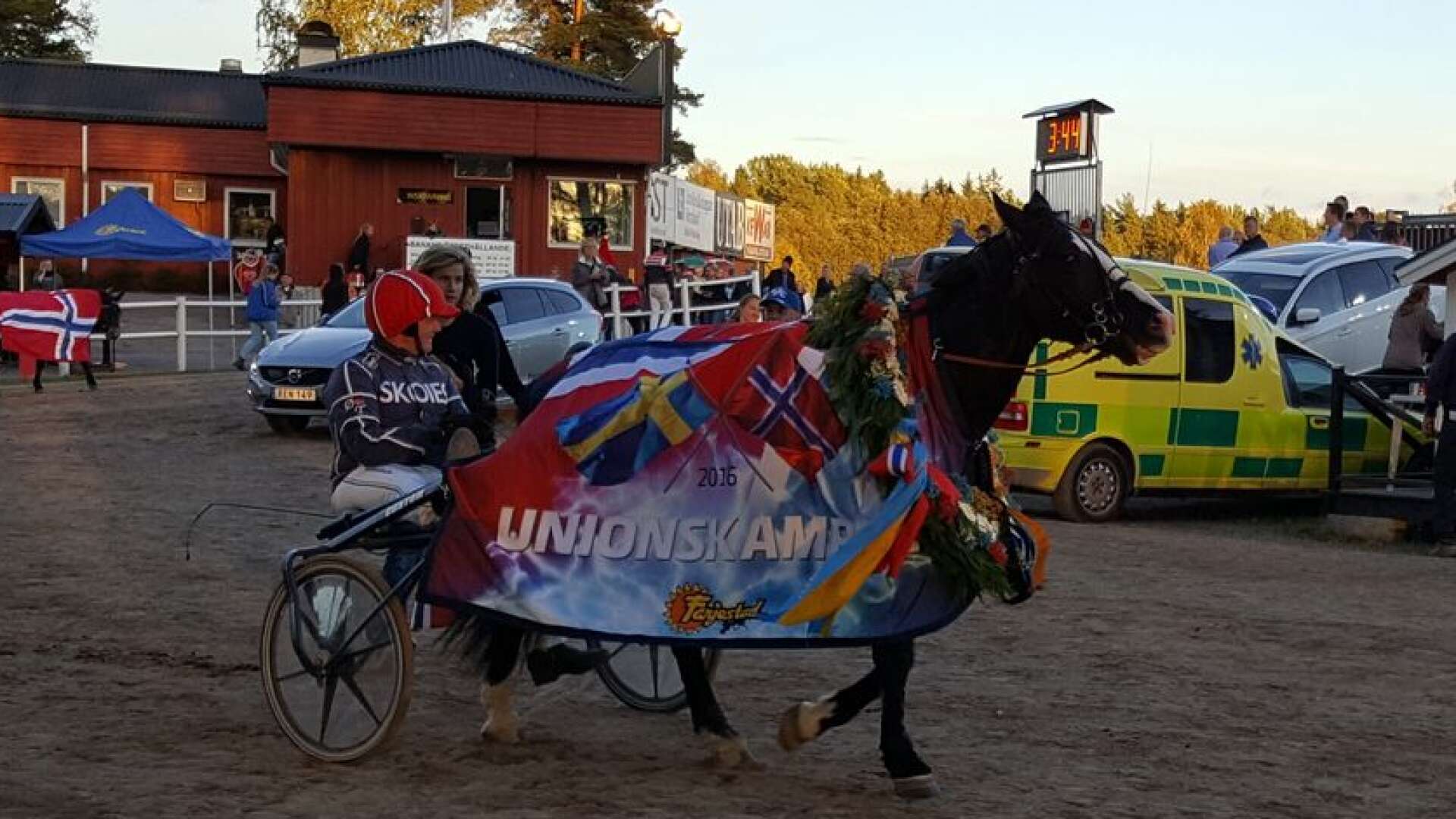 Tekno Odin efter vinsten i Unionskampen på Färjestad 2016.