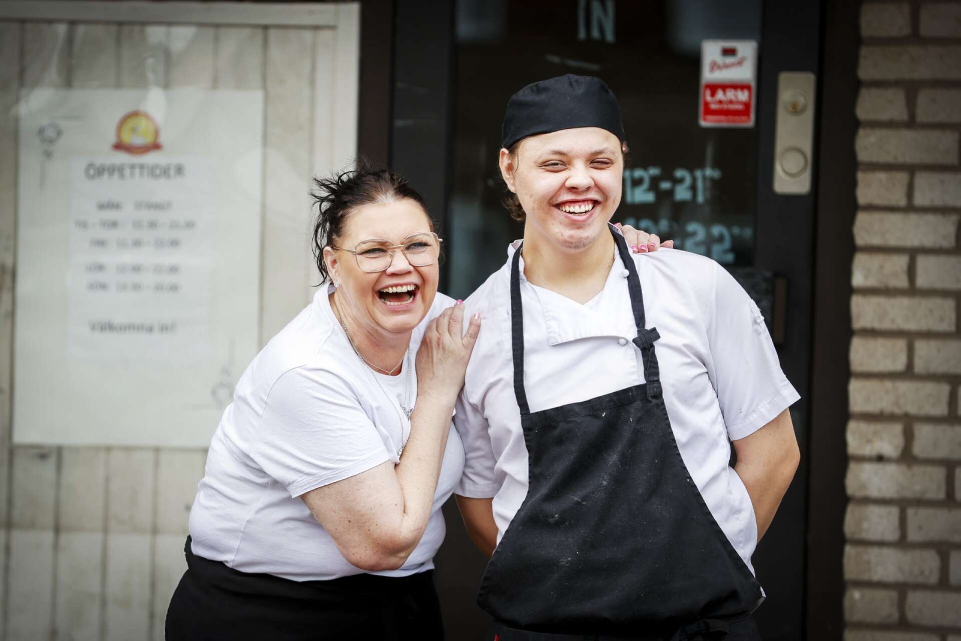 Ulrika och Tobias är från Arvika, men flyttade till Svaneholm för att testa driva restaurang tillsammans. 