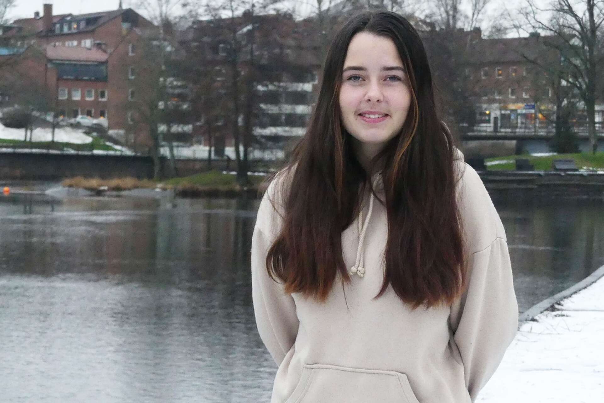 Årets mottagare av Guldplaketten är vattenskidåkaren Ella Björlin, 18, från Nysäter.