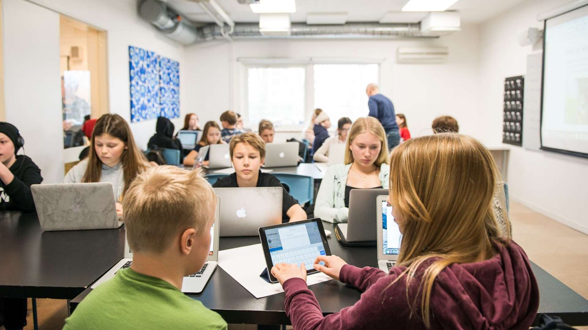 Ett stimulerande pedagogiska klimat i klassrummet kräver motiverade och intresserade elever som drar undervisningen framåt, skriver Anders Andersson.
