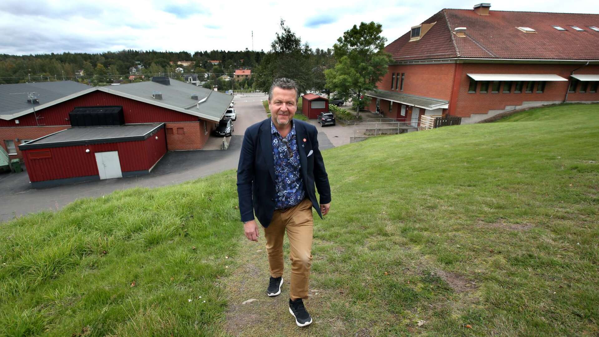 Den statliga närvaron minskar i Grums. Kommunalrådet Leif Haraldsson (S) är kritisk.