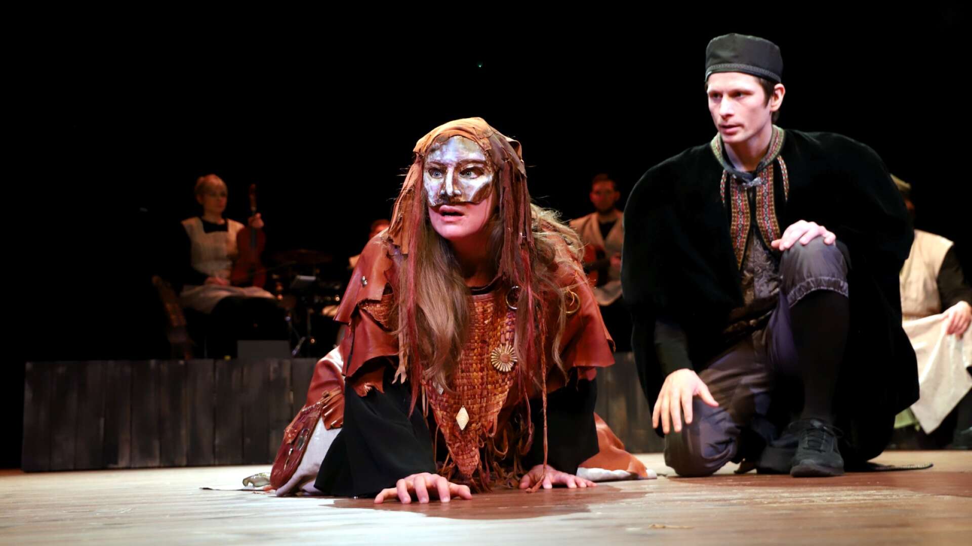 Västanå musik och teater spelar i vinter ”I domarens skepnad”, ett laddat drama om häxprocesser i 1600-talets värmländska finnbygder.