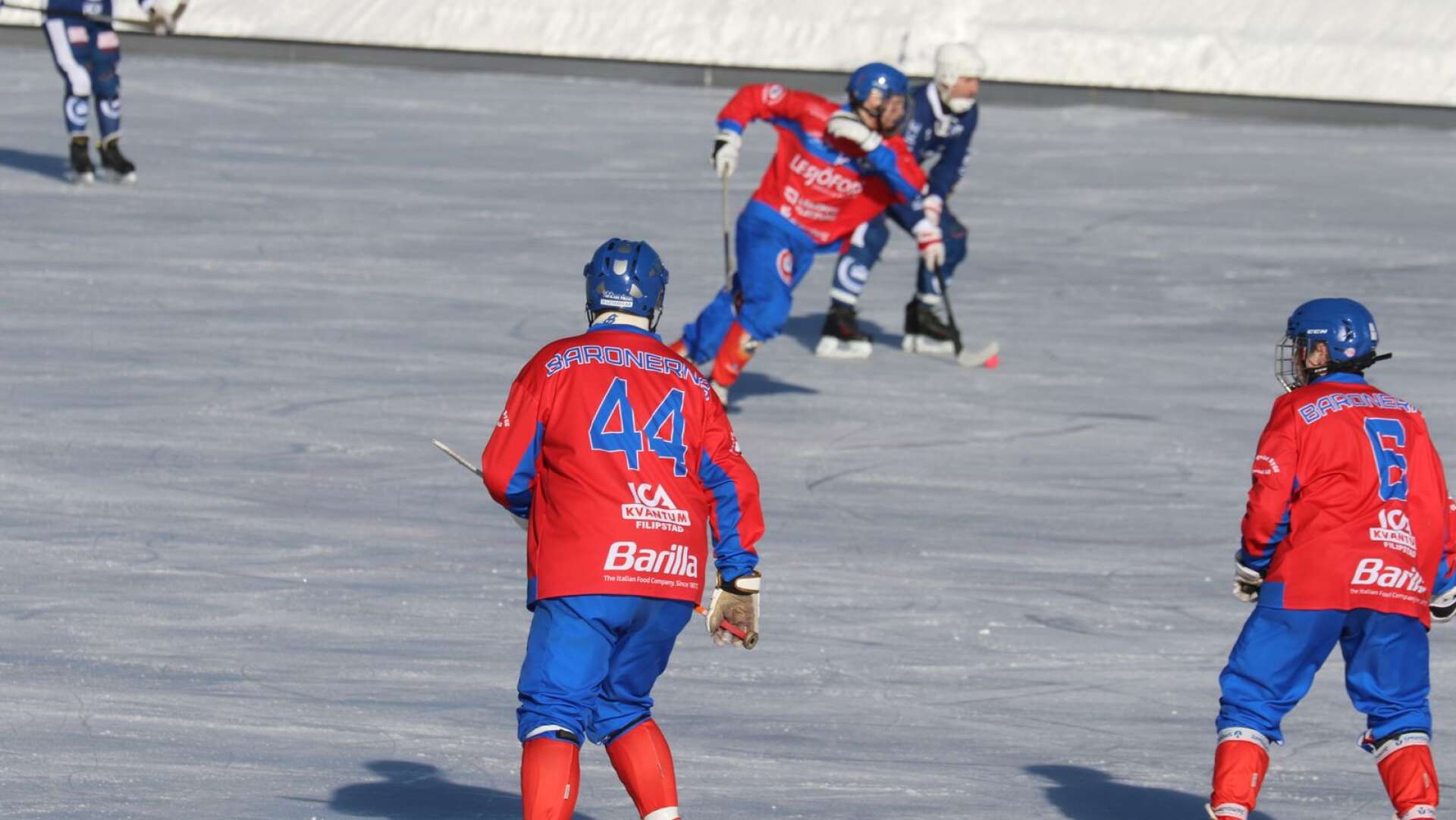 I säsongens fjärde match tog Lesjöfors/Filipstad sina första poäng för säsongen. Man mötte Borgia Norrköping på bortaplan och matchen slutade 4–4. 