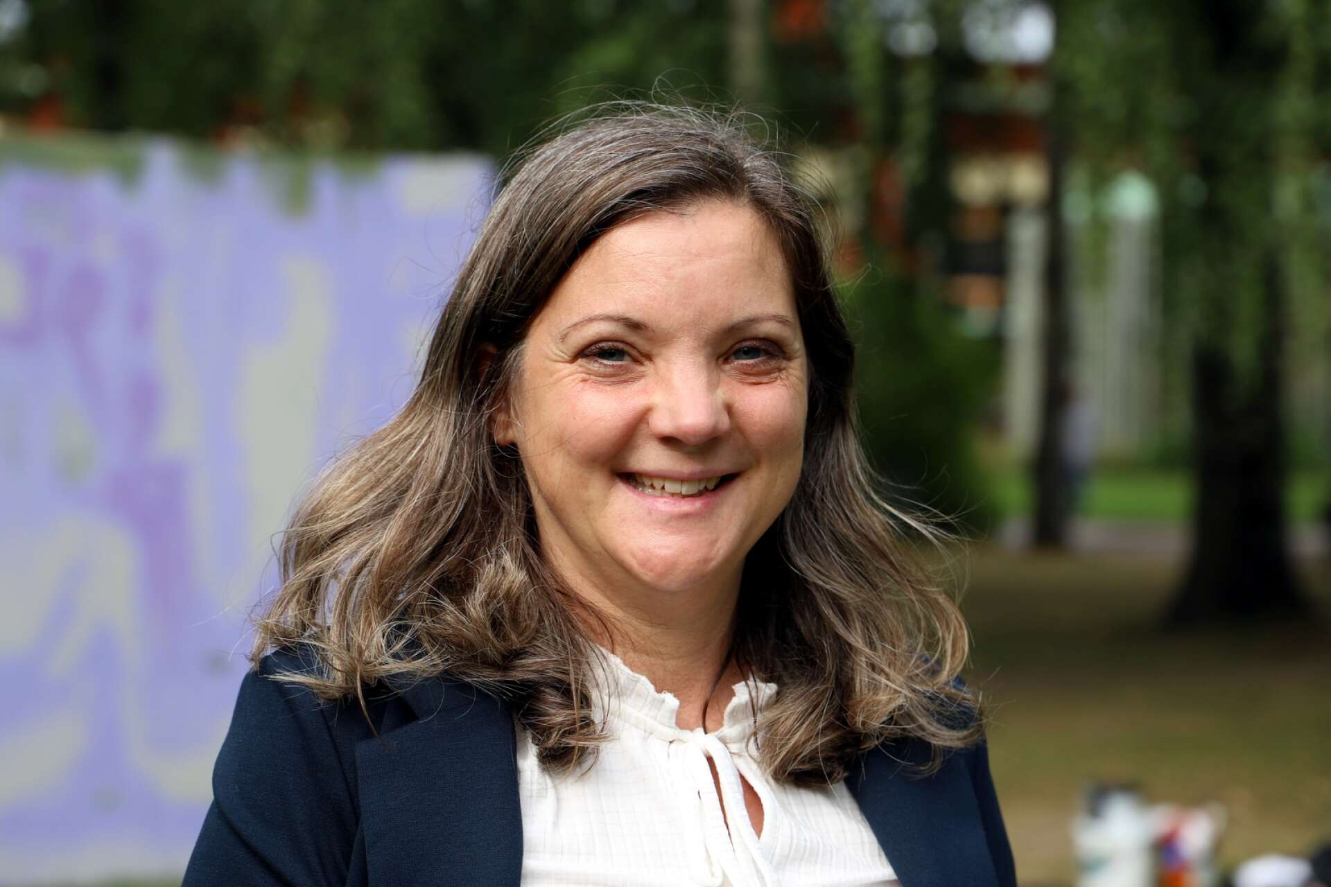 Johanna Larsson (M) är ordförande i kultur- och fritidsnämnden och en av politikerna som vill se ett hopptorn utomhus i Karlstad. 