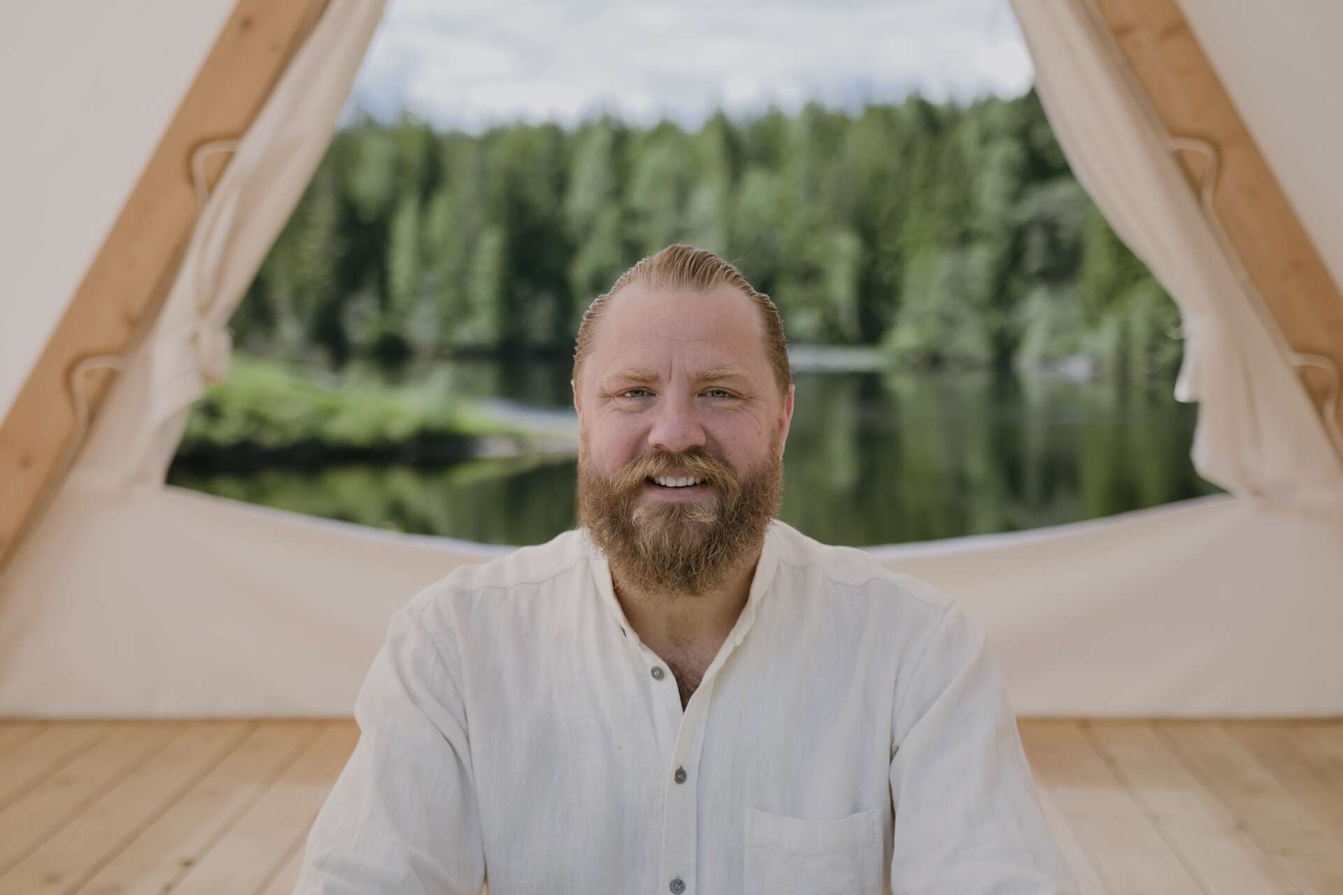 Vd och grundare Staffan Svantesson har fått ta emot många kändisar på Happie camp.