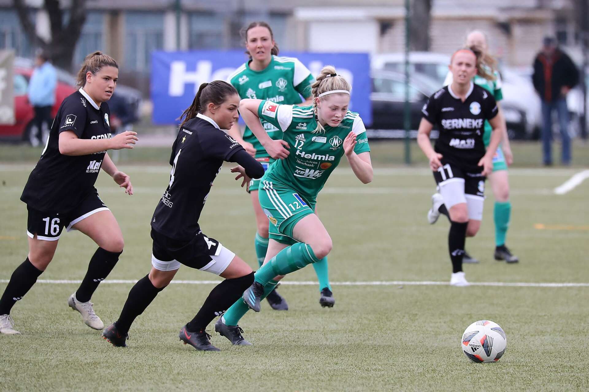 Mallbackens Emma Eriksson spelade oavgjort hemma mot Alingsås.