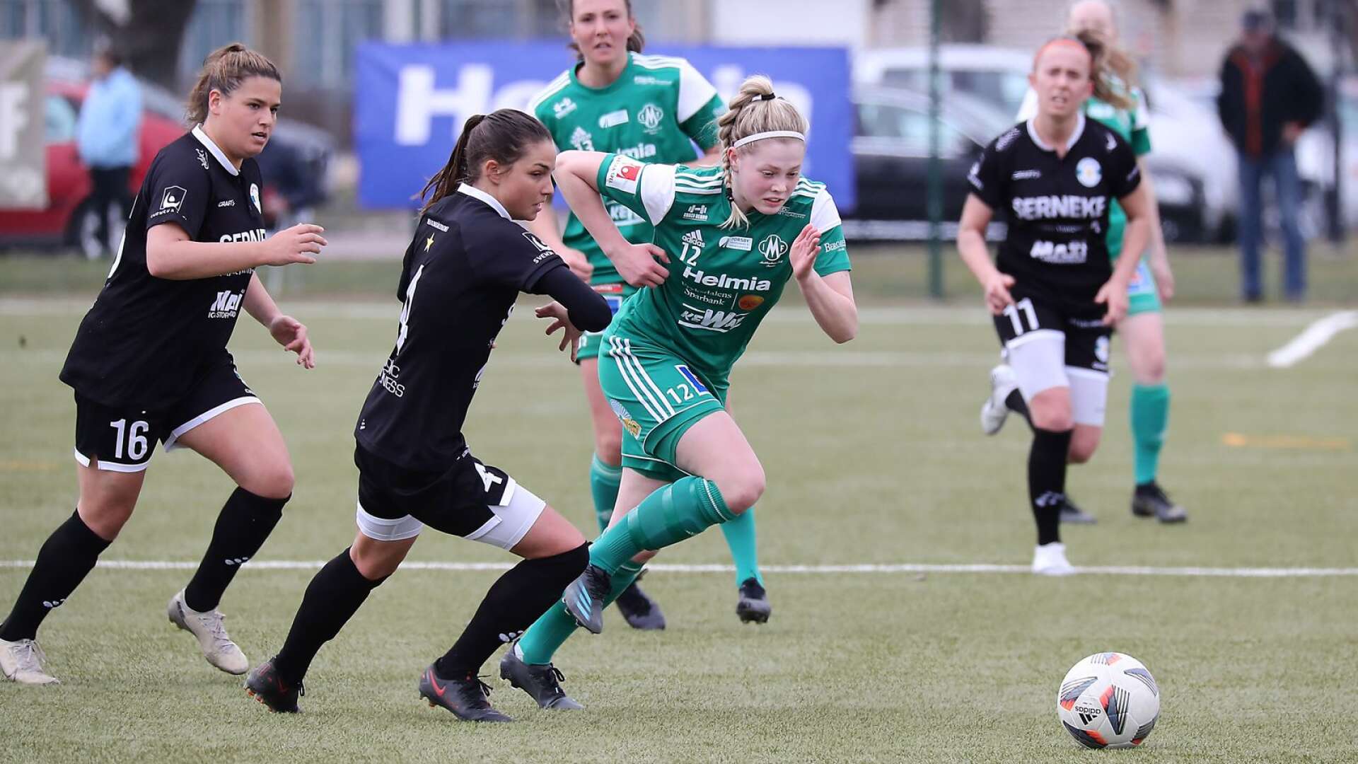 Mallbackens Emma Eriksson spelade oavgjort hemma mot Alingsås.