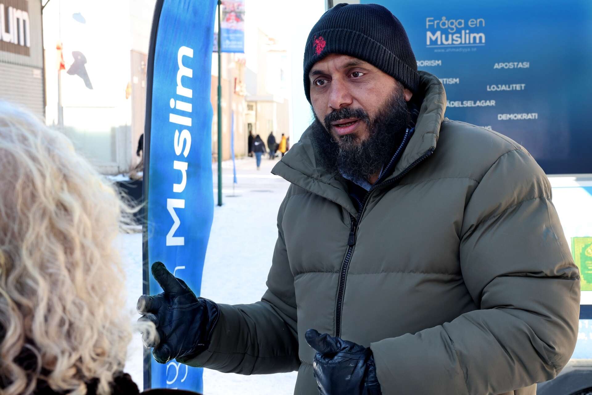 Rizwan Ahmad Afzal är en av imamerna som åker runt i Sverige för att föreläsa om islam. Ett koncept som kallas ”Fråga en muslim”.