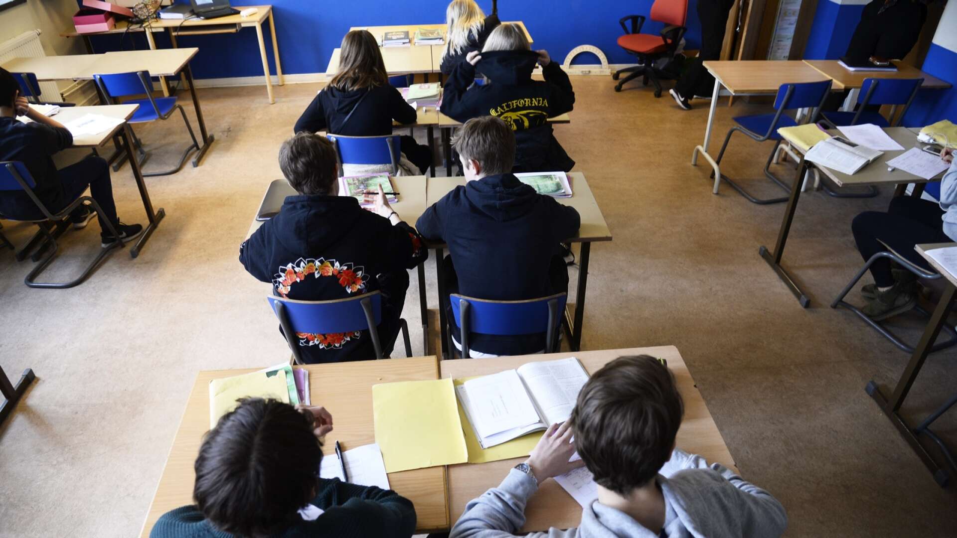 Åmåls kommun har en plan för att höja svenskkunskaperna bland elever med annat modersmål. GENREBILD.