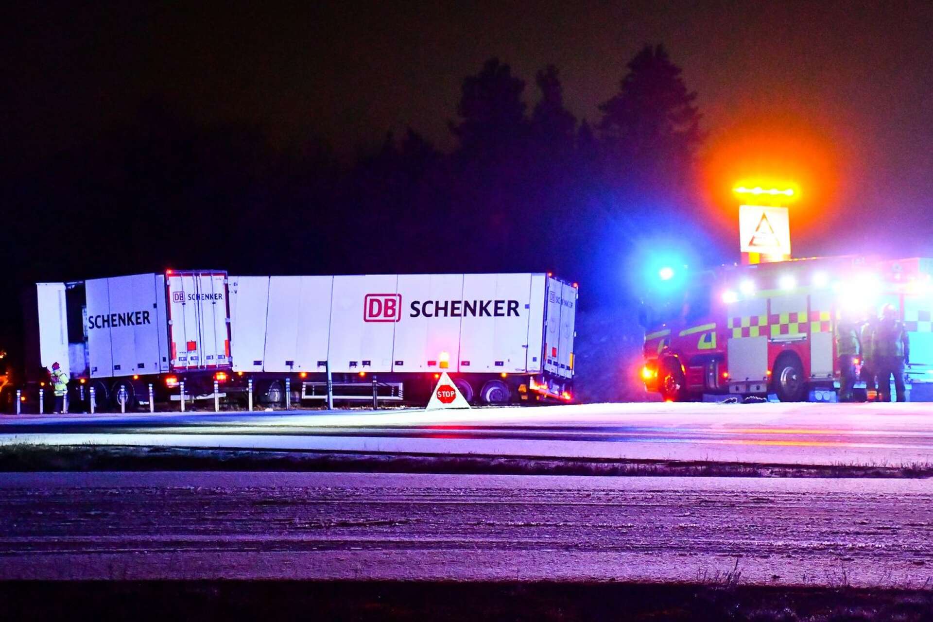 Trafiken i södergående riktning stoppades på E20 under totalt sex timmar i samband med lastbilsolyckan utanför Götene.