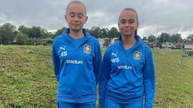 Emilia Svensson, 14 och Wilma Svensson, 13 – två av Värmlands yngsta målskyttar genom tiderna i division 2.