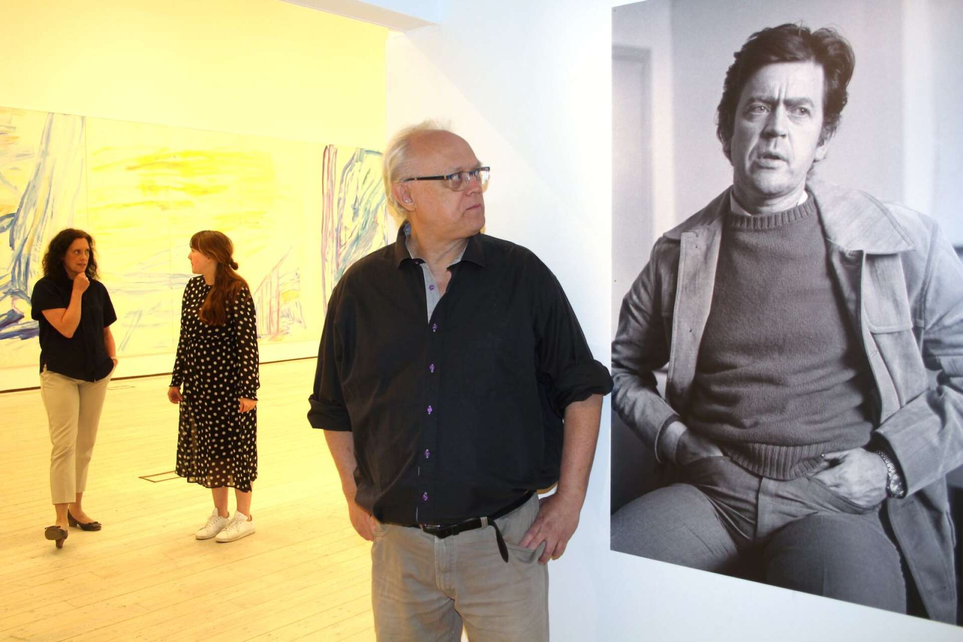 Bertil Bengtsson har sammanställt utställningen som till största delen bygger på verk som konstmuseet fått i donation från konstnären och från en stiftelse.