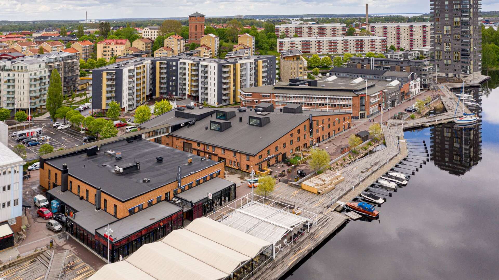 Bryggudden i Inre hamn är ett exempel på uppmärksammad arkitektur i Karlstad. Nu har Karlstad utsetts till Årets arkitekturkommun 2020.