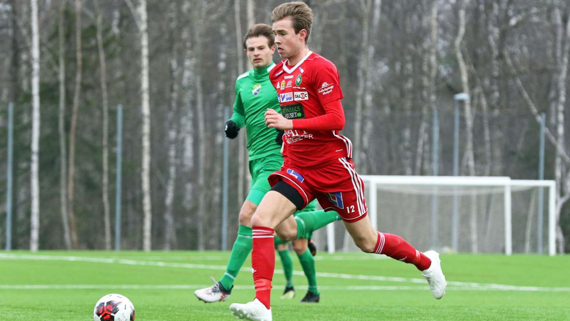 Mikael Mörk är ny offensiv spelare i Skövde AIK den här säsongen. Han kommer närmast ifrån spel i Ardala Goif i division 4.