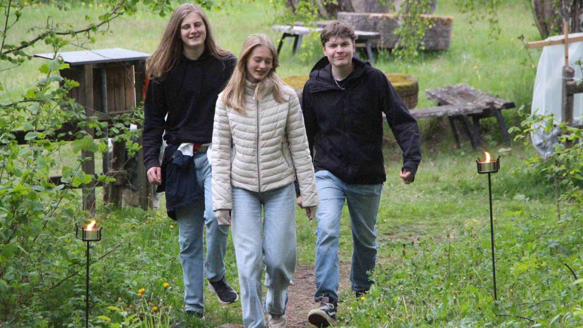 Ture Skärfstad Stål, Leya Rasmussen Teike och Albin Ljungqvist tillhörde ungdomsskaran i Kvarnstensvandringen.