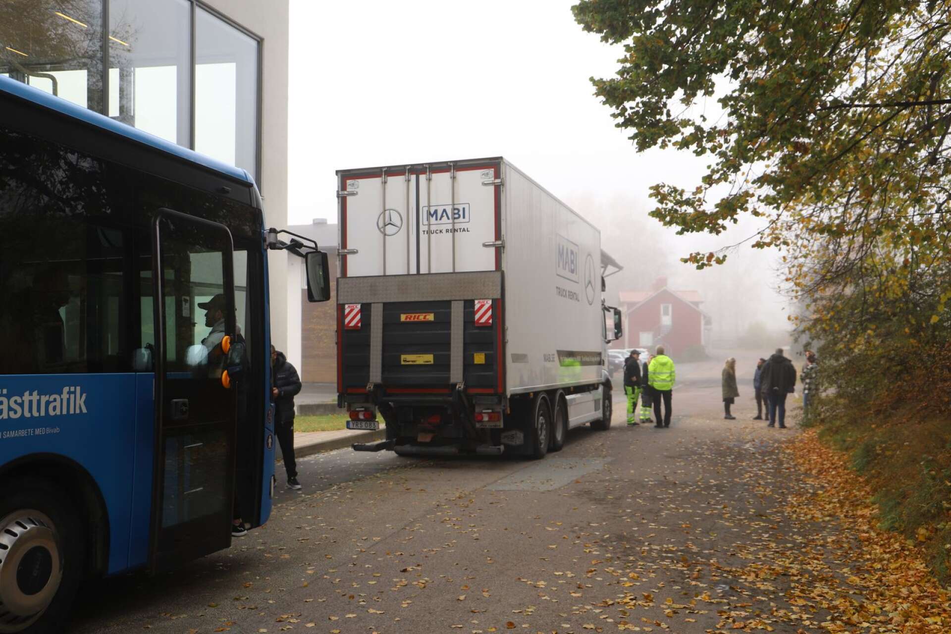 En buss och en lastbil från Vuxenutbildningen i Uddevalla kom till Bengtsfors och Utvecklingscentrum under Transportutbildning On Tour 2021.