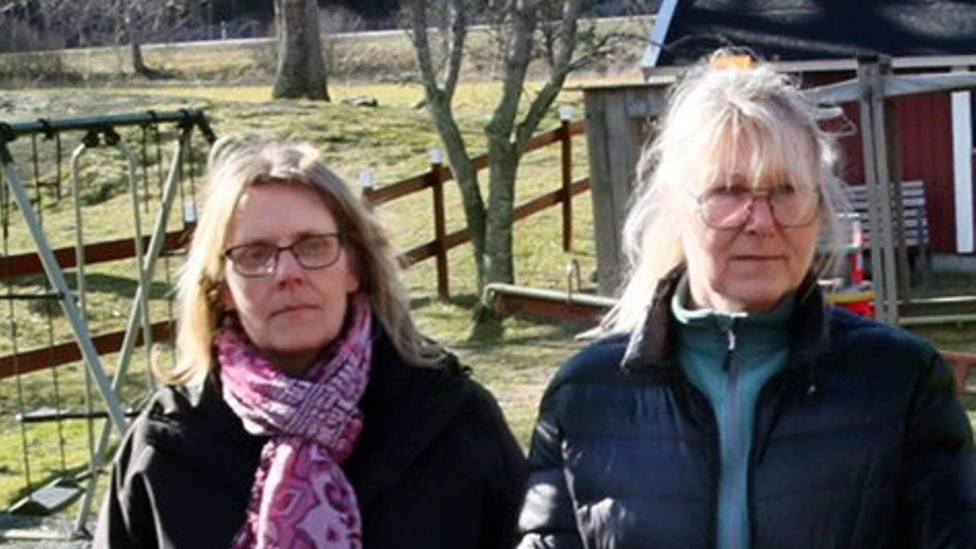 Birgitta Johansson och Mariana Apell på Lövholmen har 26 respektive 30 års erfarenhet som dagbarnvårdare. Nu hoppas de kunna fortsätta med sitt yrke men med C Företaget som huvudman när kommunen avvecklar verksamheten till hösten.