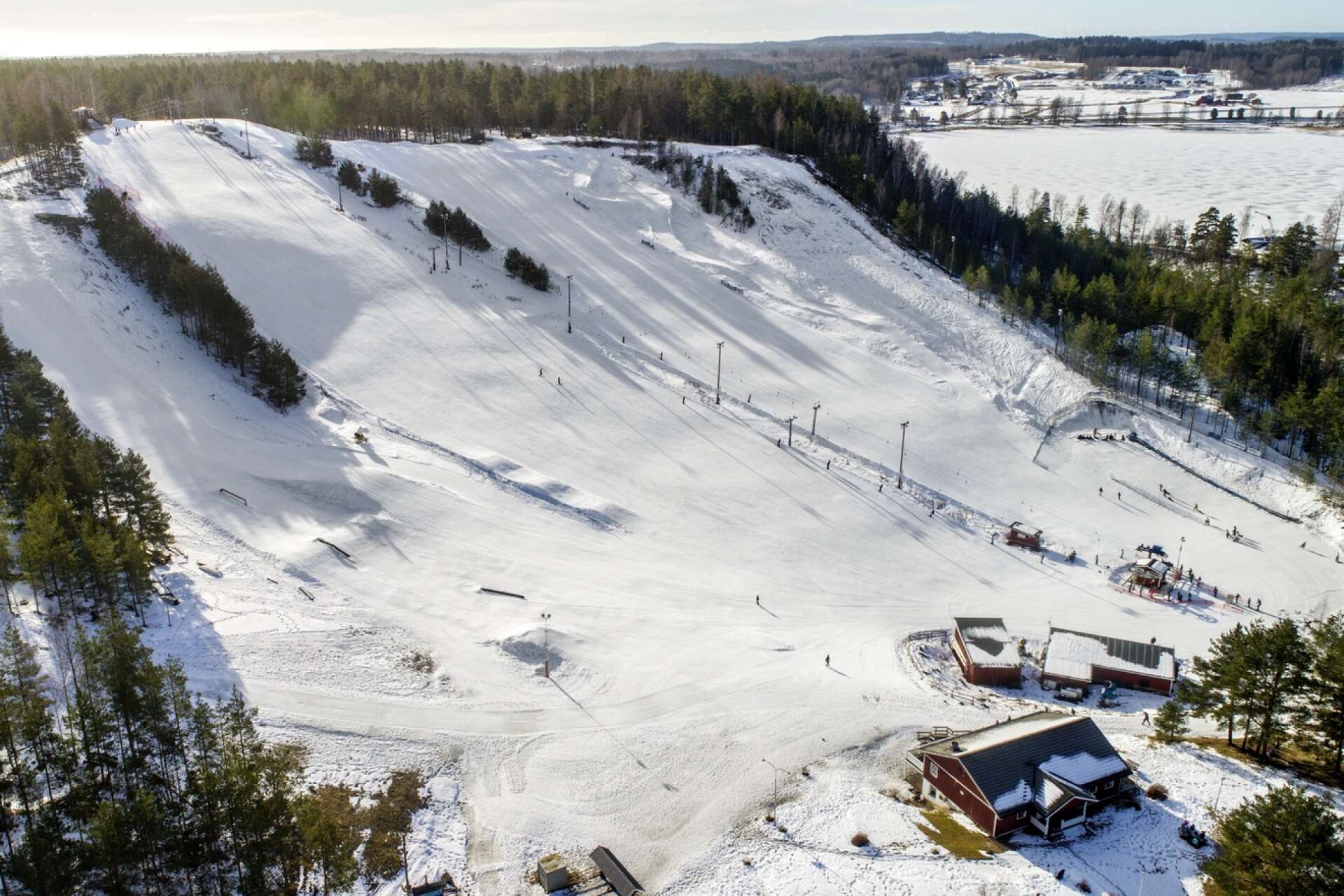 Kils slalomklubb och Kils kommun ska skriva ett nytt och längre avtal för nyttjanderätten av anläggningen Frykstabacken.