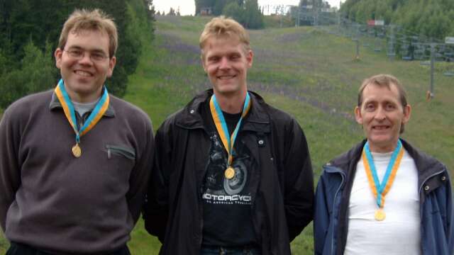 Per-Anders Lander, till vänster, och Alf Sundfeldt, till höger, tog medaljer under helgens Guldcup i Sunne. I mitten Christian Gustafsson. Bilden är tagen vid en tidigare upplaga av tävlingen.