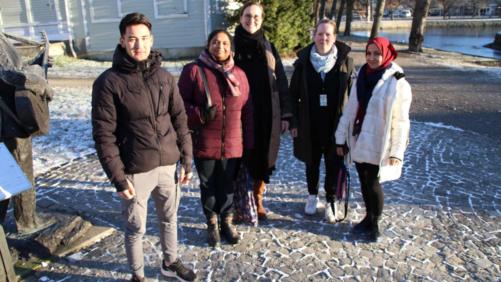 Benjamin Qasemi (till vänster), Rani Thayaparan, Susanne Berggren, Josefina Rydén och Nour Aghy har alla varit inblandade i projektarbetet som lett till att 15 olika projekt i Värmland, varav två i Filipstad, fått statligt stöd för integrationsinsatser.