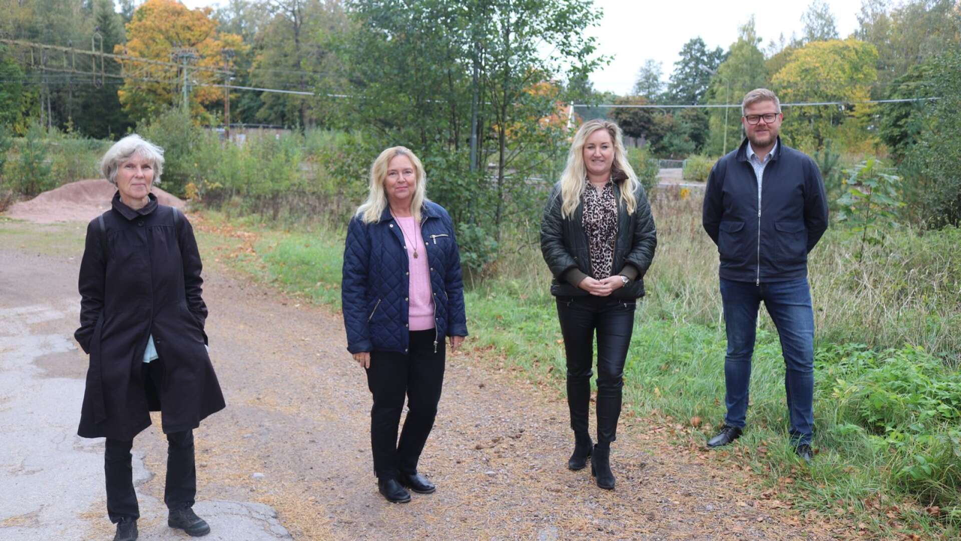 Louise Hamilton (MP), Jane Larsson (C), Marie Oudin (M) och Eric Hesselius (L) presenterade satsningen på tågtrafik som Kristinehamnssamverkan nu genomför med hopp om att få till ett tågstopp i Björneborg under kommande år.