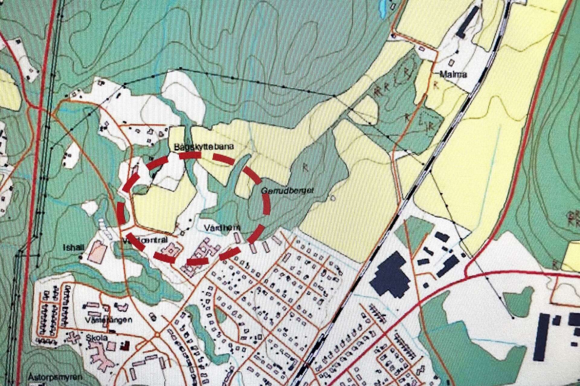 Det är nordöst om ishallen och norr om vårdcentralen i Vålberg som de nya bostäderna planeras.